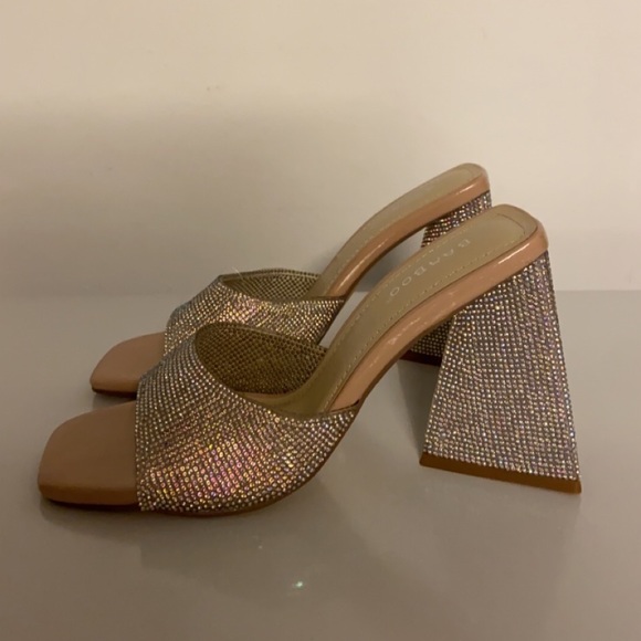 Bamboo Heels - Picture 4 of 8